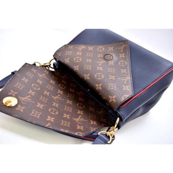 Louis Vuitton Monogram Double V Blue Marine Shoulder Bag - Picture 6 of 7
